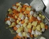 Foto langkah ke 2 dari resep Nasi kari Jepang rasa lokal 😀.