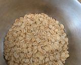 A picture of step 1 of Overnight oats with Soy milk.