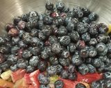 Foto del paso 2 de la receta: Crumble de ruibarbo y arándanos (blueberries)