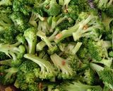 Foto langkah ke 3 dari resep Brocoli garlic.