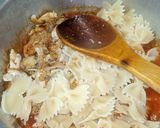 A picture of step 7 of Tandoori Chicken Pasta.