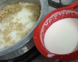 A picture of step 2 of Quinoa Halwa.