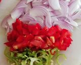 A picture of step 2 of Fried Bhindi Pyaz 🍅🌶️🧅.