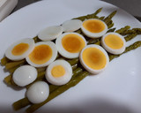 Foto del paso 2 de la receta: Espárragos trigueros con huevo cocido