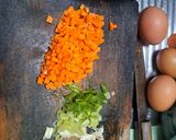 Foto langkah ke 1 dari resep Telur Dadar Gulung.
