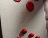 A picture of step 6 of Marie biscuit flowers 🌹.