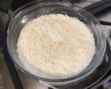 Une image de l'étape 4 de Dôme de riz au gingembre et fleurs de ciboulette.