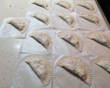 Foto del paso 5 de la receta: Empanadillas de pollo
