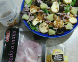 Foto del paso 1 de la receta: Ensalada dulce de piña y queso