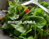Foto langkah ke 4 dari resep Tumis Bayam.