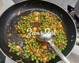 A picture of step 1 of Green Peas and Beans Sabzi.