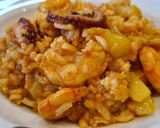 Foto del paso 5 de la receta: Arroz con pulpo y langostinos