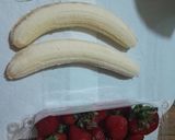 Foto del paso 1 de la receta: Postre con 3 ingredientes 🍌🍓🍫
