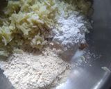 A picture of step 1 of Aalu kofta.