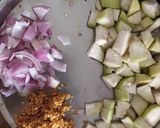 A picture of step 1 of Kaddu lafda.