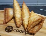 A picture of step 4 of Enchilada Cheese Samosa 😋.