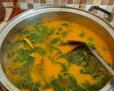 Foto langkah ke 3 dari resep Gulai Daun Ubi Ikan Asap.