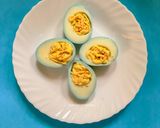 A picture of step 6 of Blue Devilled Eggs.