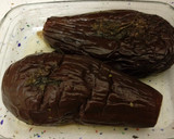 Foto del paso 3 de la receta: Calabacines rellenos de verduras salteadas con crema de berenjenas y quinoa con frutos secos