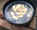 Foto del paso 7 de la receta: Empanadas criollas carne cortada a cuchillo