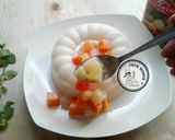 Foto langkah ke 6 dari resep Puding Susu Siram Coktail Buah.