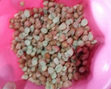 Foto langkah ke 1 dari resep Kerupuk kacang peyek.