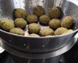 A picture of step 4 of Bajre ki vadi.
