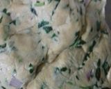 A picture of step 2 of Methi Thepla Pizza.