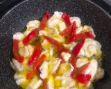 Foto del paso 3 de la receta: Cocochas de Bacalao con Pimientos del Piquillo y Gulas