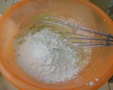 Foto del paso 2 de la receta: Budín de vainilla con frutas frescas y semillas