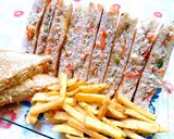 A picture of step 2 of Mayo sandwiches.