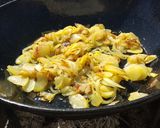 Foto del paso 4 de la receta: Tortilla de patatas a leña