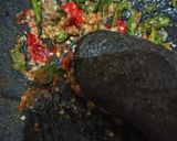 Foto langkah ke 2 dari resep Nuget telur cili padi.