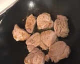 Foto del paso 2 de la receta: Solomillo de cerdo con verduras al wok
