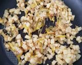Une image de l'étape 2 de Omelette aux poireaux et pomme de terre (reste de farce de tarte.