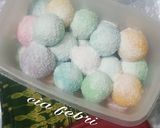 Foto langkah ke 5 dari resep Bola susu ala fe'.