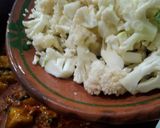 A picture of step 8 of Aloo Gobhi.