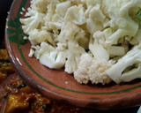 A picture of step 8 of Aloo Gobhi.
