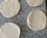 Foto del paso 4 de la receta: Pan pita y masa para pizza