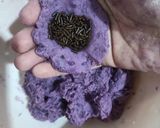 Foto langkah ke 3 dari resep Bola Ubi Ungu Isi Cokelat.