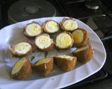 A picture of step 6 of Scotched eggs.