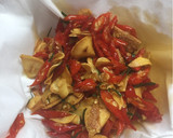 Foto langkah ke 5 dari resep Kering Kentang Teri (bumbu iris).