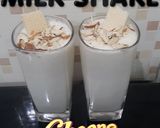 A picture of step 2 of ❤VANILLA WAFER MILK SHAKE❤.