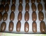 Foto langkah ke 5 dari resep Coffee Cookies.