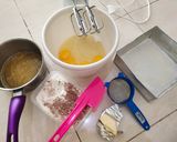 Foto langkah ke 1 dari resep Bolu coklat keju.