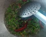 A picture of step 2 of Maharashtrian upma.