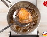 Foto del paso 4 de la receta: Contramuslos en salsa criolla 🍗🥘