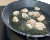 Foto del paso 2 de la receta: Tintorera en salsa, con setas