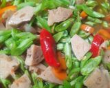 Foto langkah ke 3 dari resep Tumis Wortel Buncis Bakso.