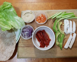 Foto del paso 1 de la receta: Wrap de ensalada con queso fresco